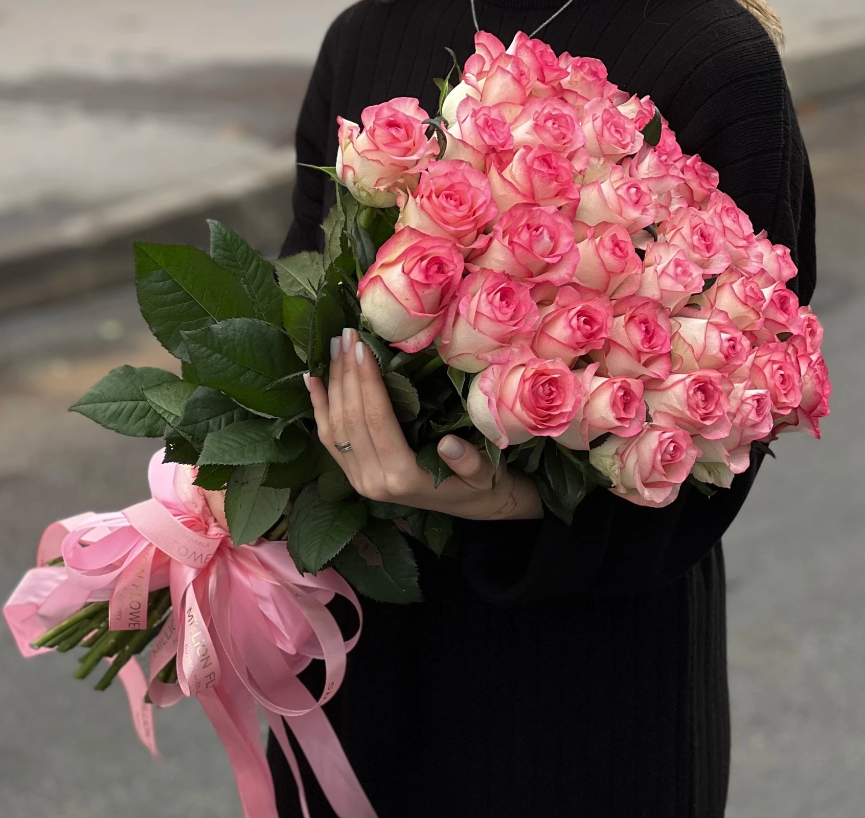 Рожева троянда Джумілія Стандарт 35 шт 60 см-0