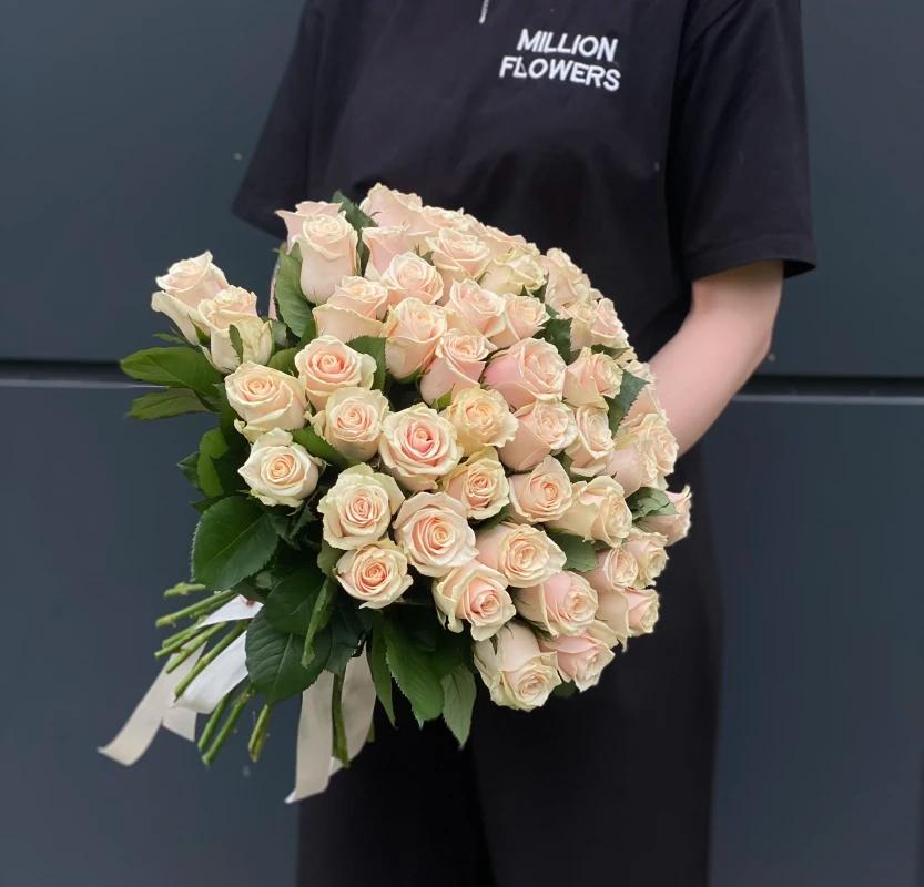 Кремова троянда Талея Преміум 51 шт 40 см